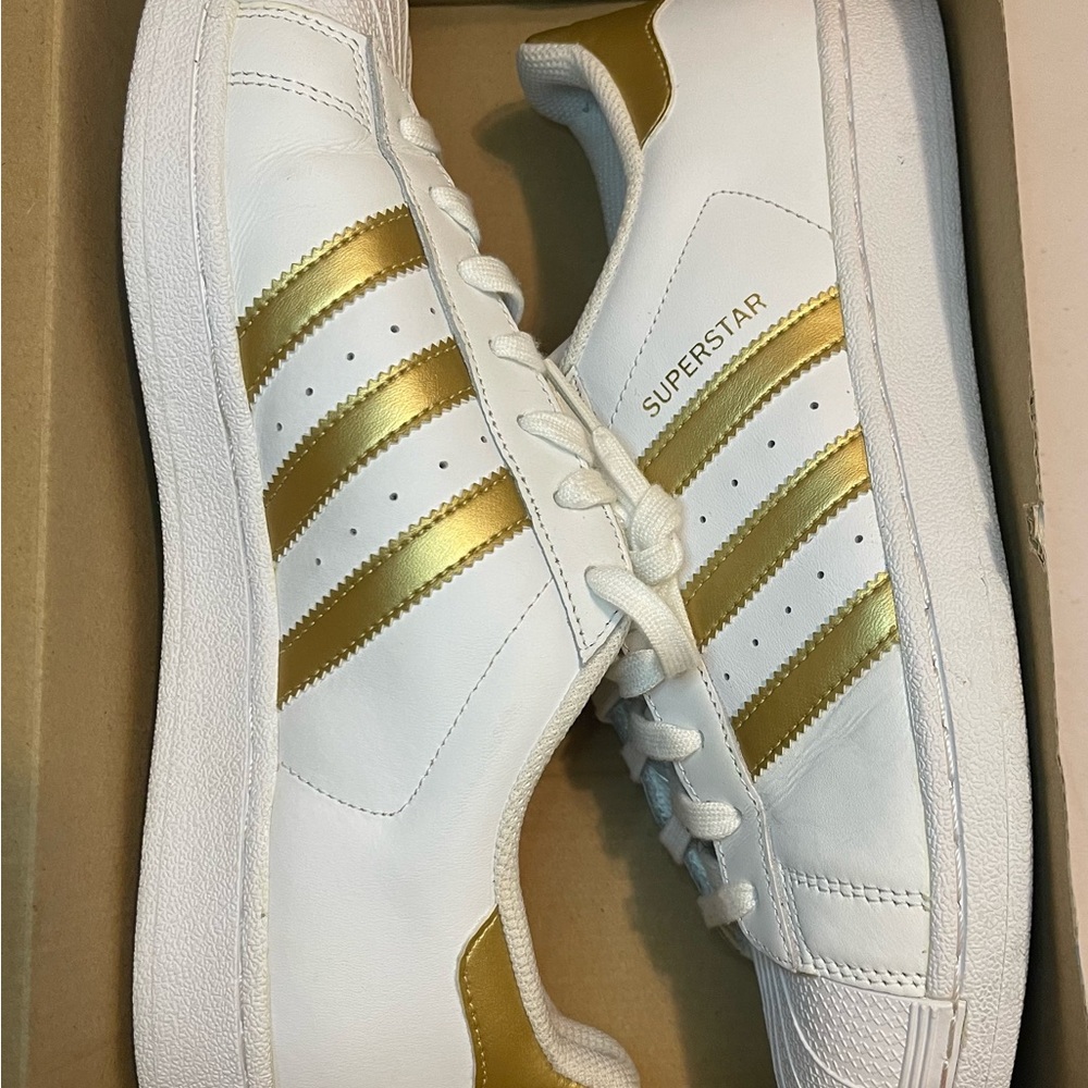 Adidas Superstar